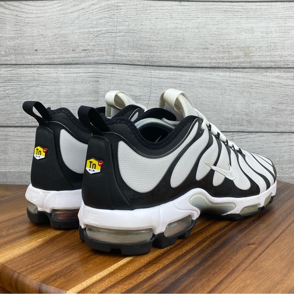 Nike Air Max Plus TN Ultra White Black Sneaker 898015-101 Men’s Shoe Size 11.5 - Picture 5 of 13